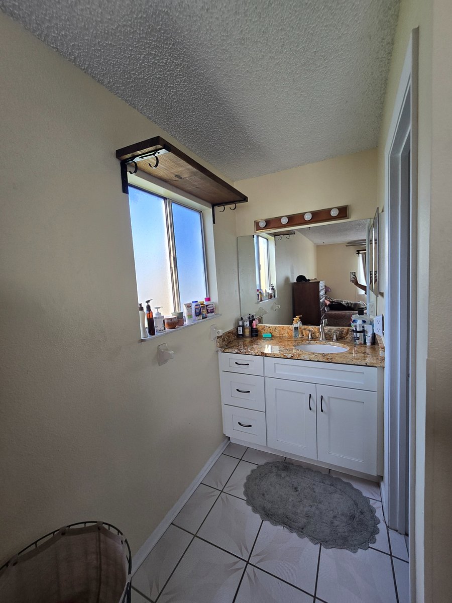Furnished Finder property 1030119_1 photo 35