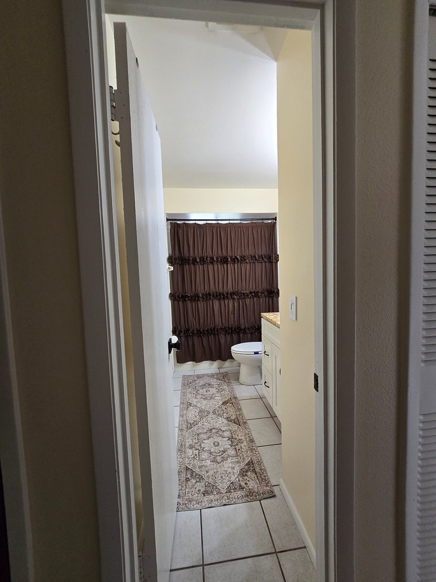 Furnished Finder property 1030119_1 photo 59