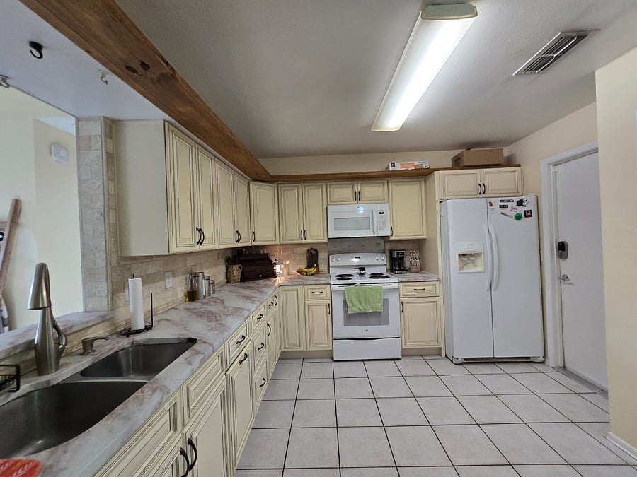 Furnished Finder property 1030119_1 photo 7