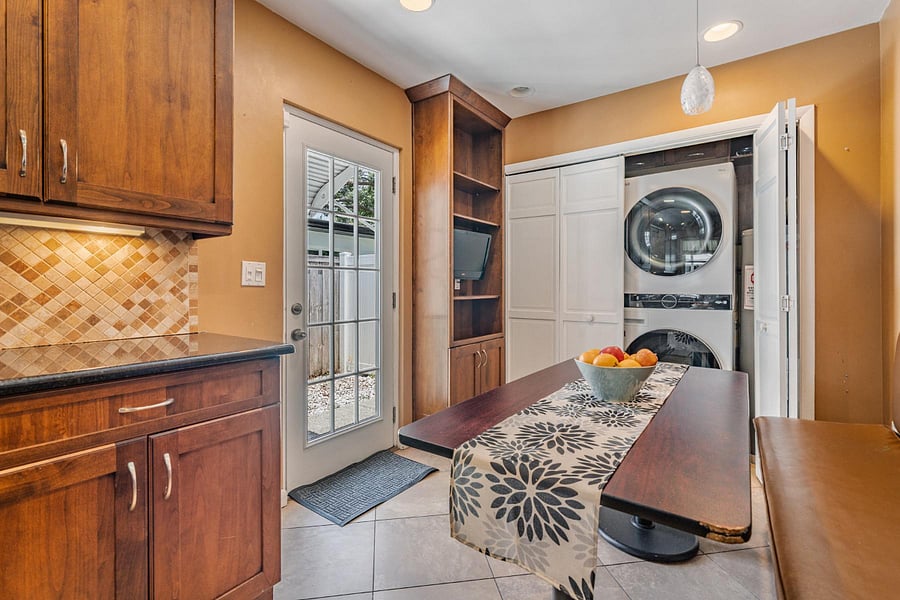 Furnished Finder property 1030138_1 photo 3