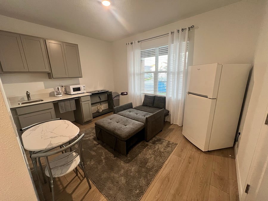 Furnished Finder property 1030160_1 photo 8