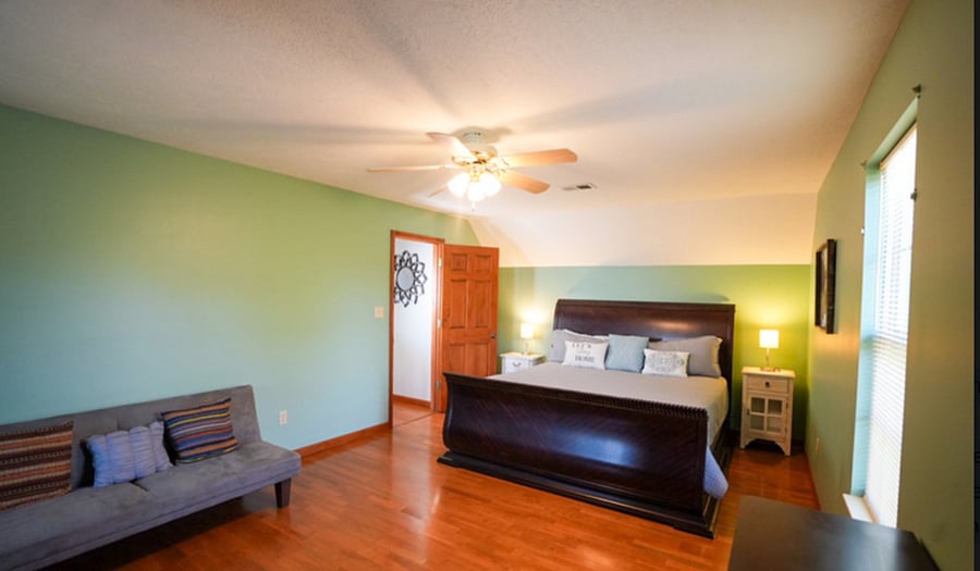 Bedroom 2, King bed