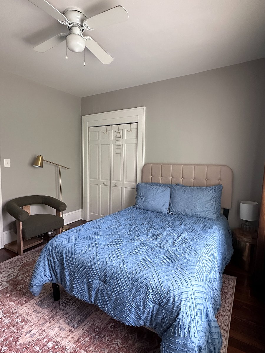 Third bedroom with full sized mattress and closet