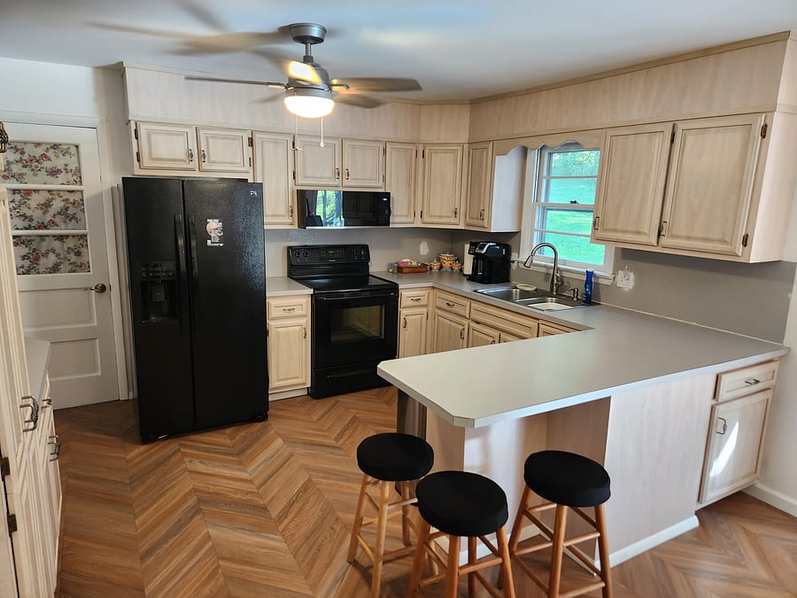 Fully appointed kitchen
