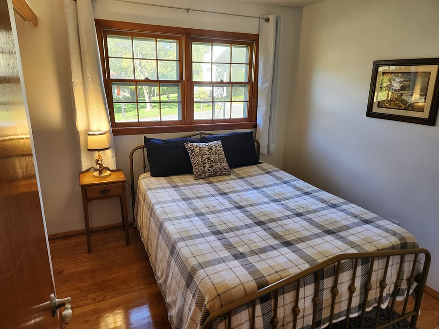 Bonus bedroom or office space