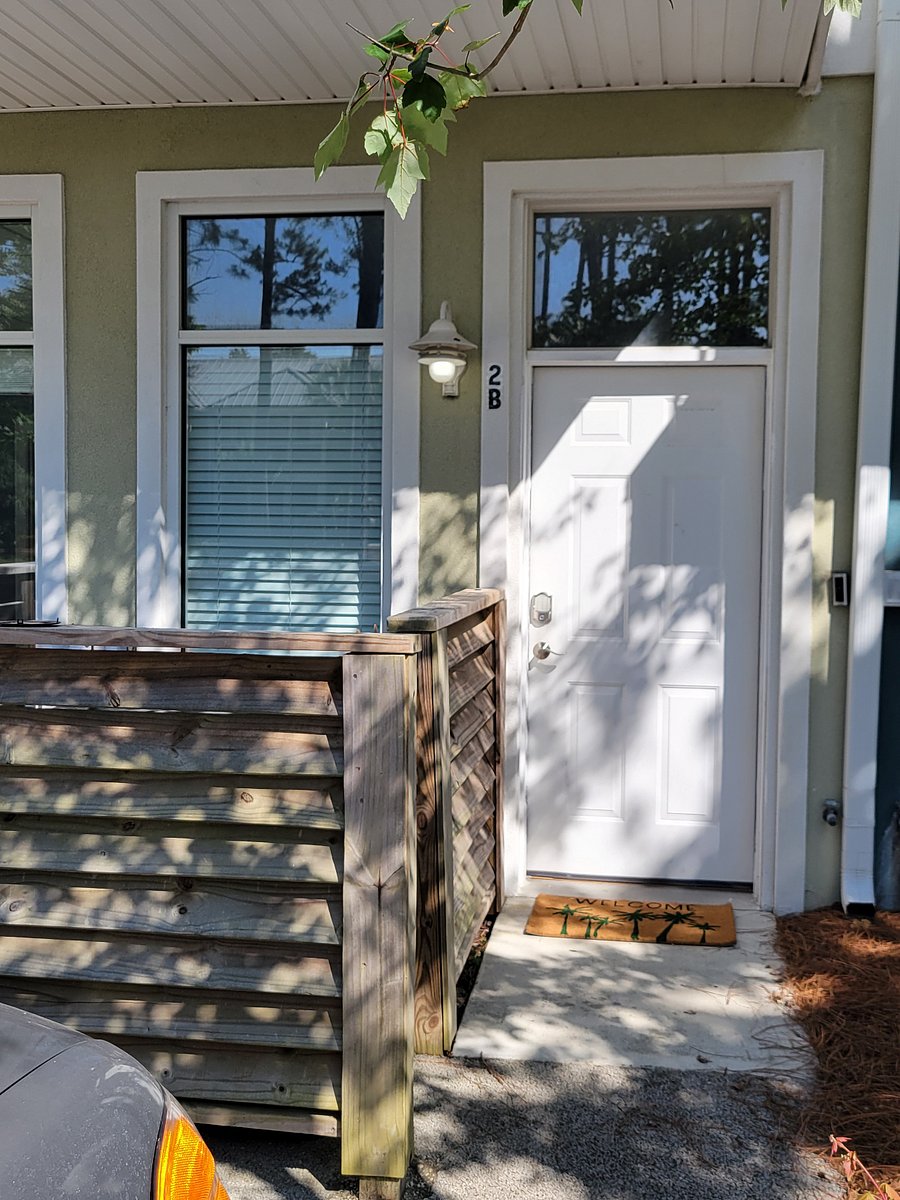Entrance to unit.