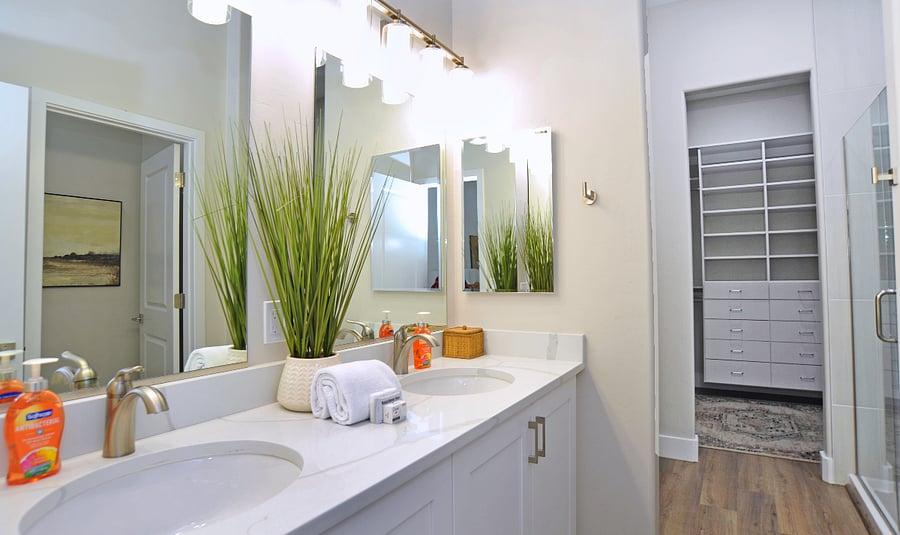Main Bathroom