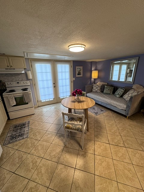 Furnished Finder property 1030400_1 photo 2