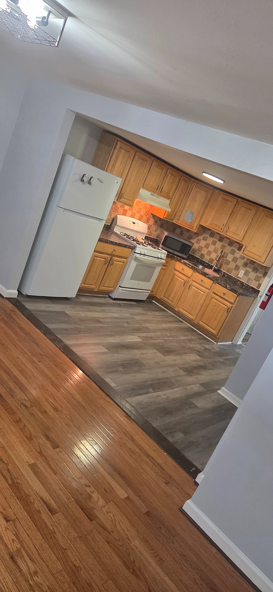 Furnished Finder property 1030423_1 photo 3