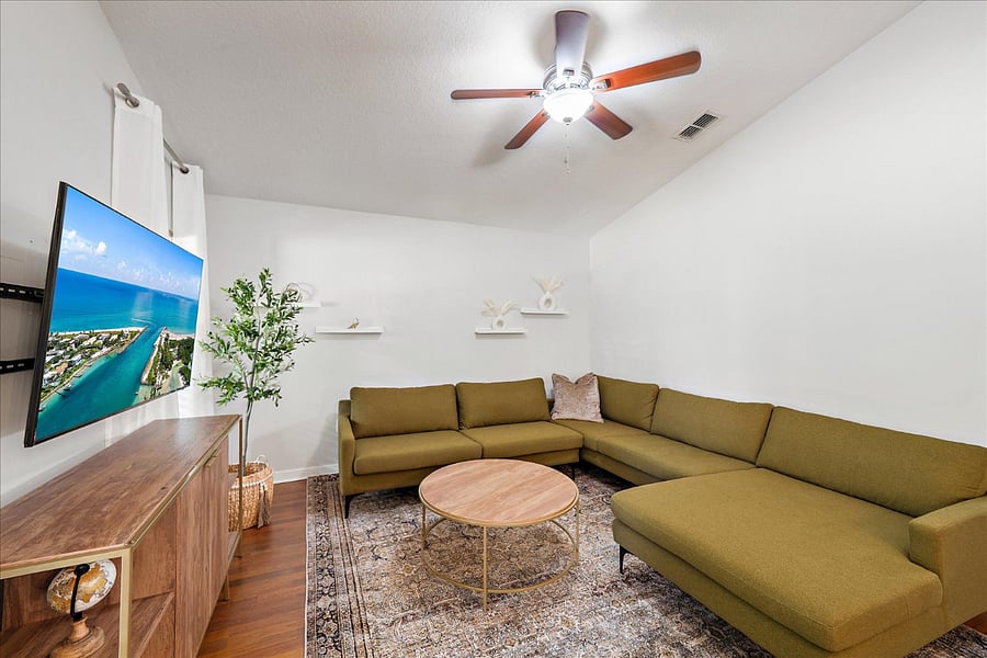 Furnished Finder property 1030426_1 photo 4