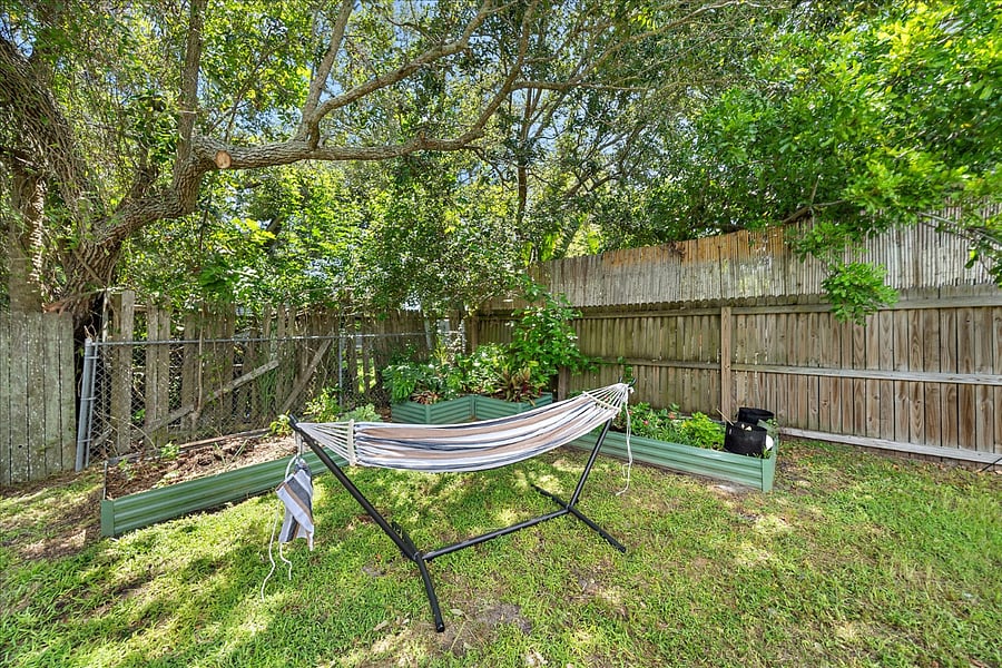 Furnished Finder property 1030426_1 photo 42