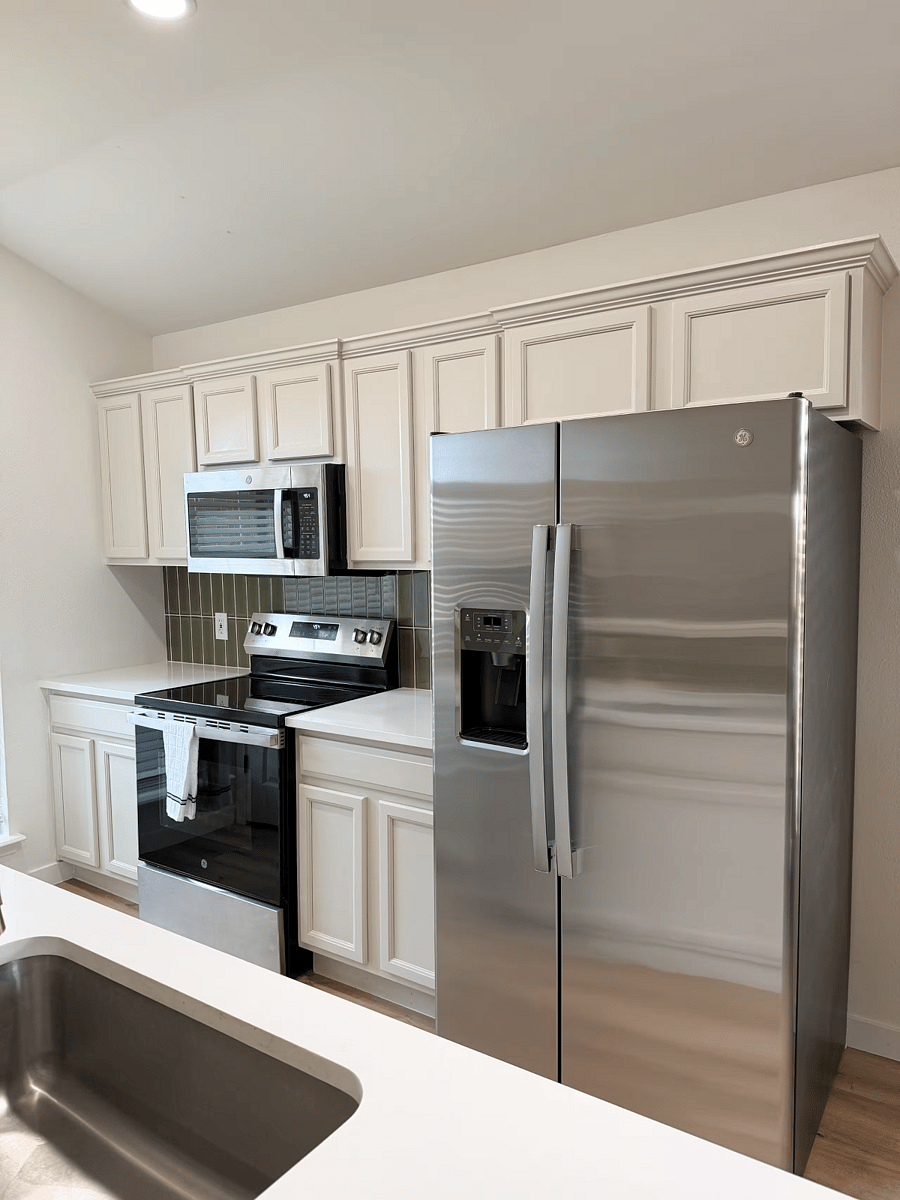 Furnished Finder property 1030429_1 photo 9
