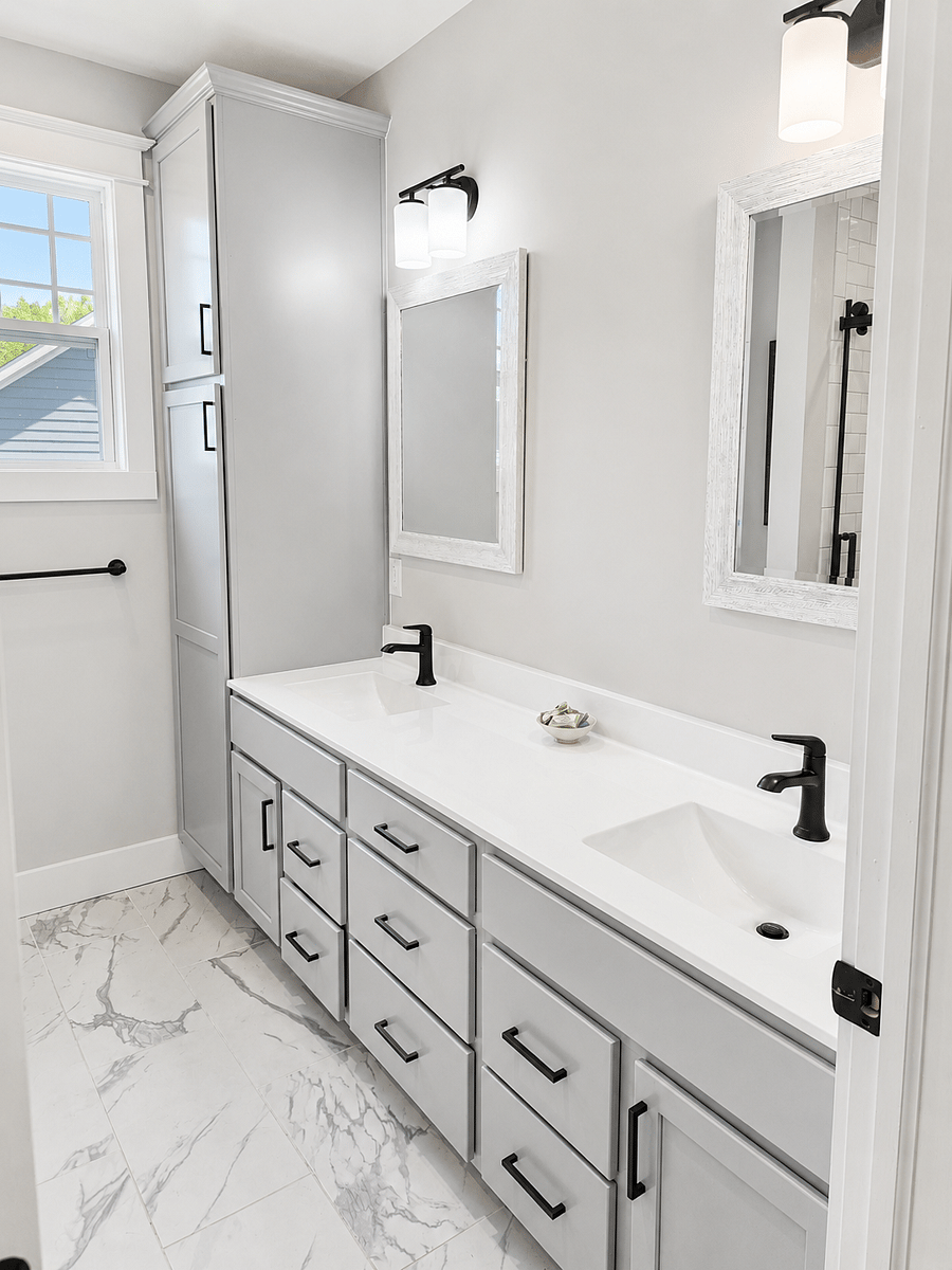Ensuite bathroom
