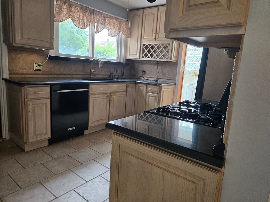 Furnished Finder property 1030438_1 photo 31