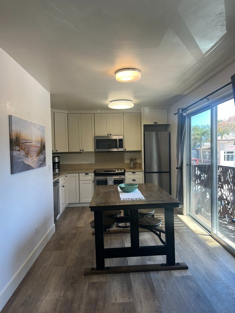 Kitchen table
