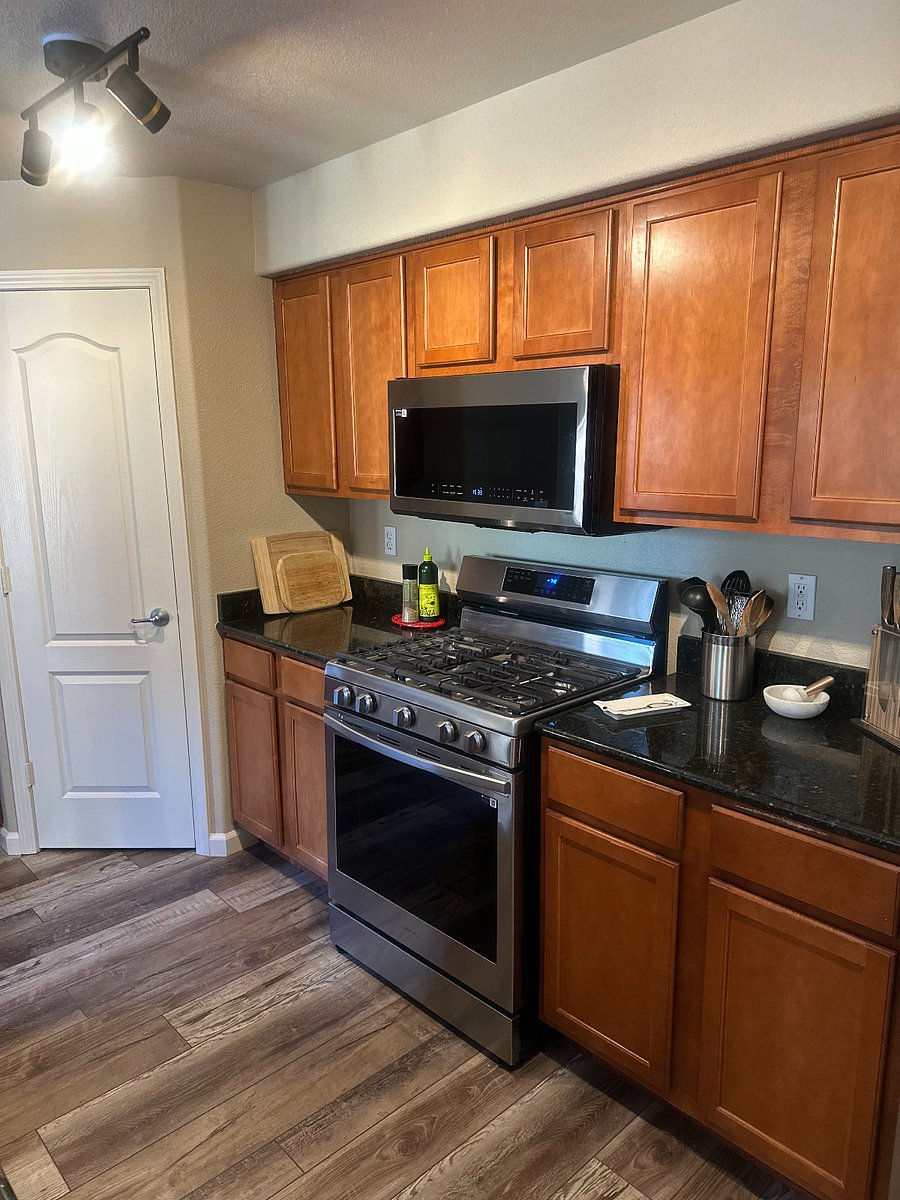 Furnished Finder property 1030486_1 photo 5