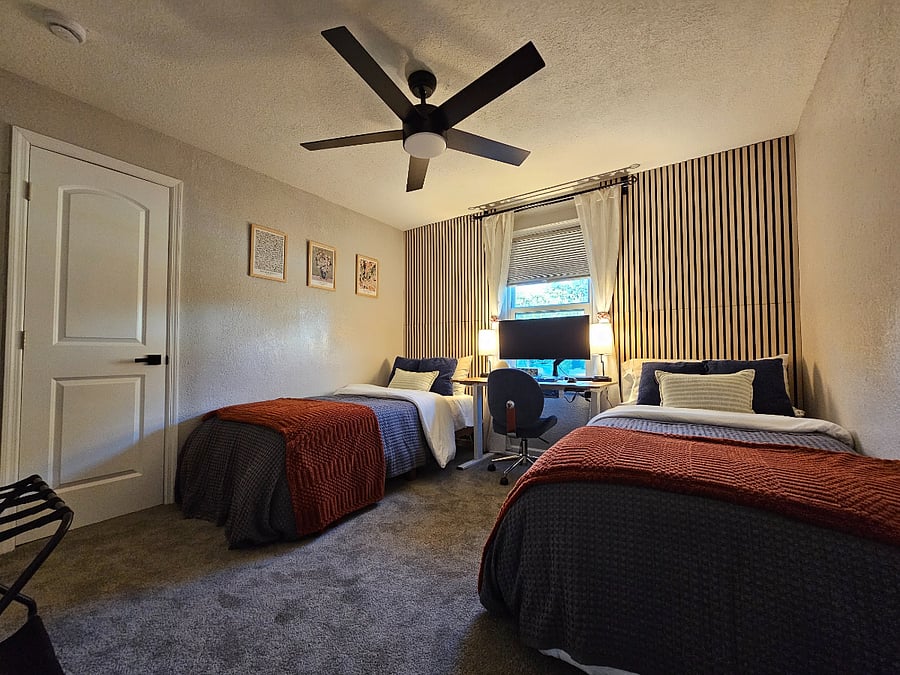 Secondary Bedroom with Two Twin XL Beds