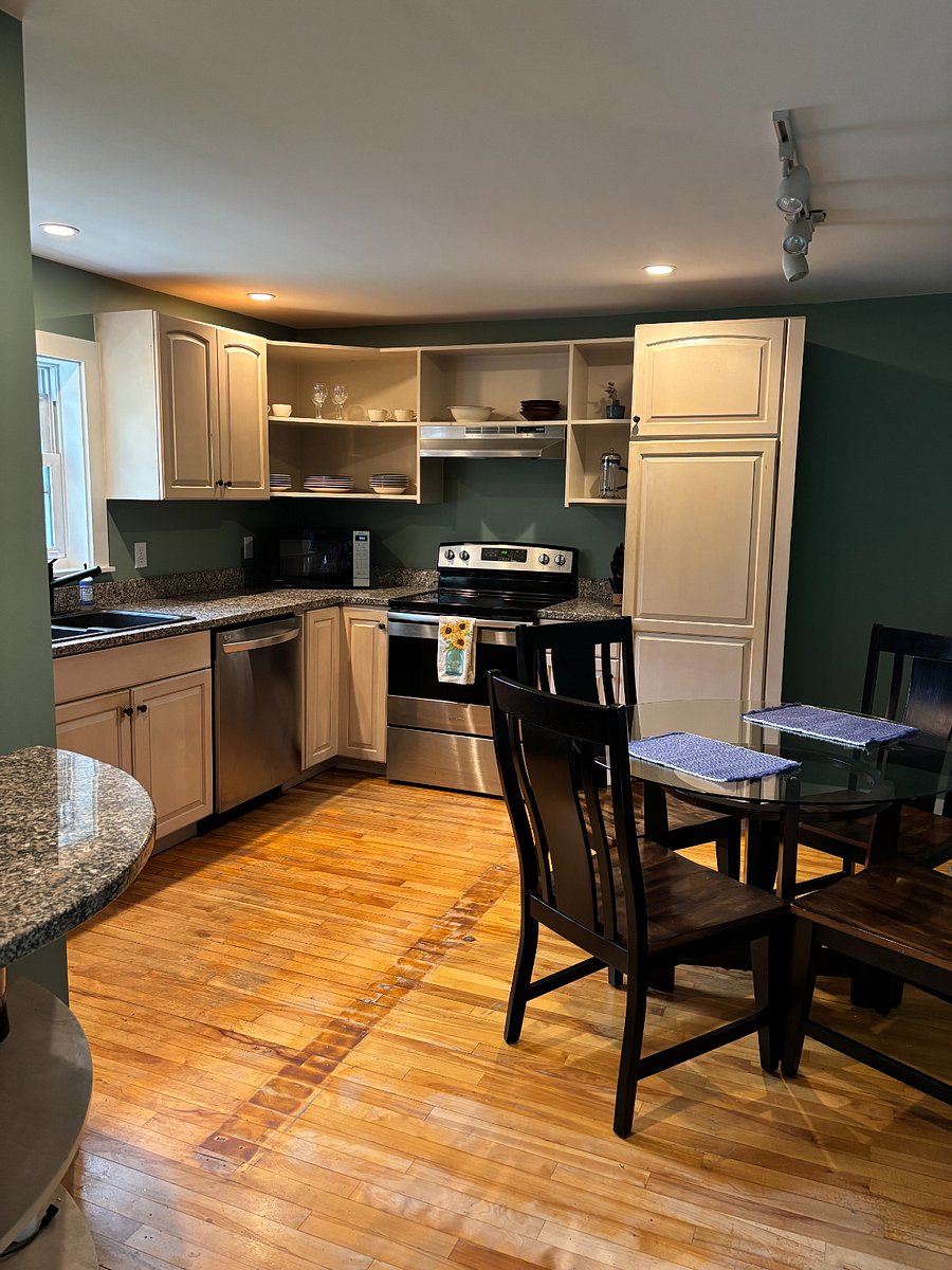 Furnished Finder property 1030517_1 photo 11