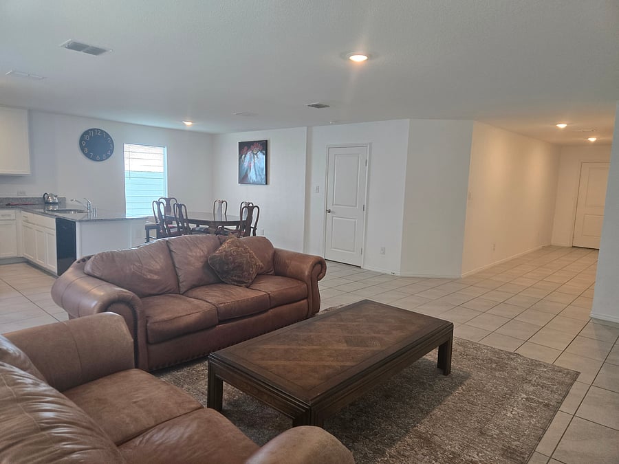Furnished Finder property 1030568_1 photo 4