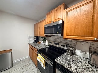 Furnished Finder property 1030571_1 photo 9