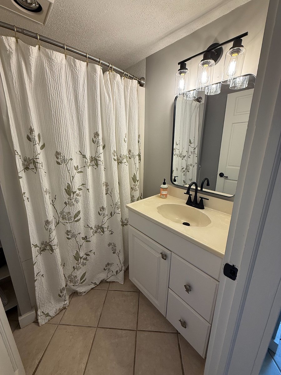 Furnished Finder property 1030599_1 photo 15