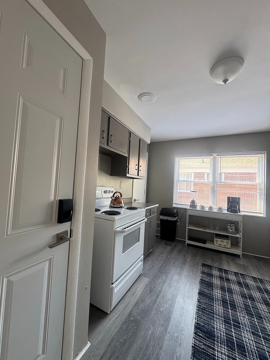 Kitchen and lots of natural sunlight