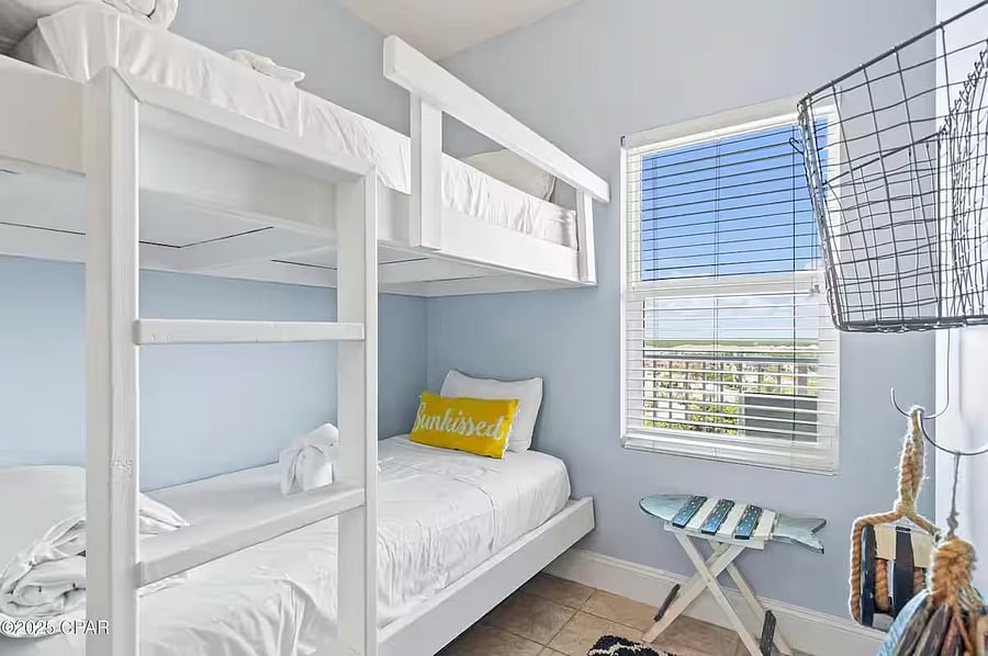 bedroom 3 (bunk room)