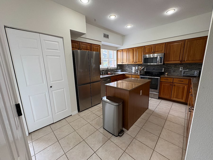 Furnished Finder property 1030709_1 photo 4