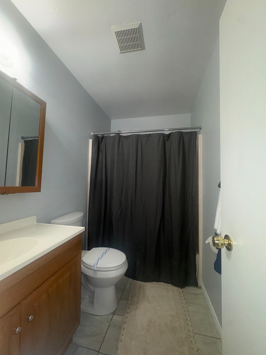 Full bathroom