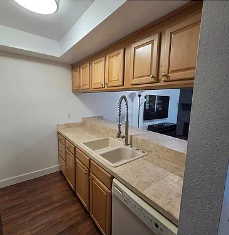 Furnished Finder property 1030745_1 photo 10