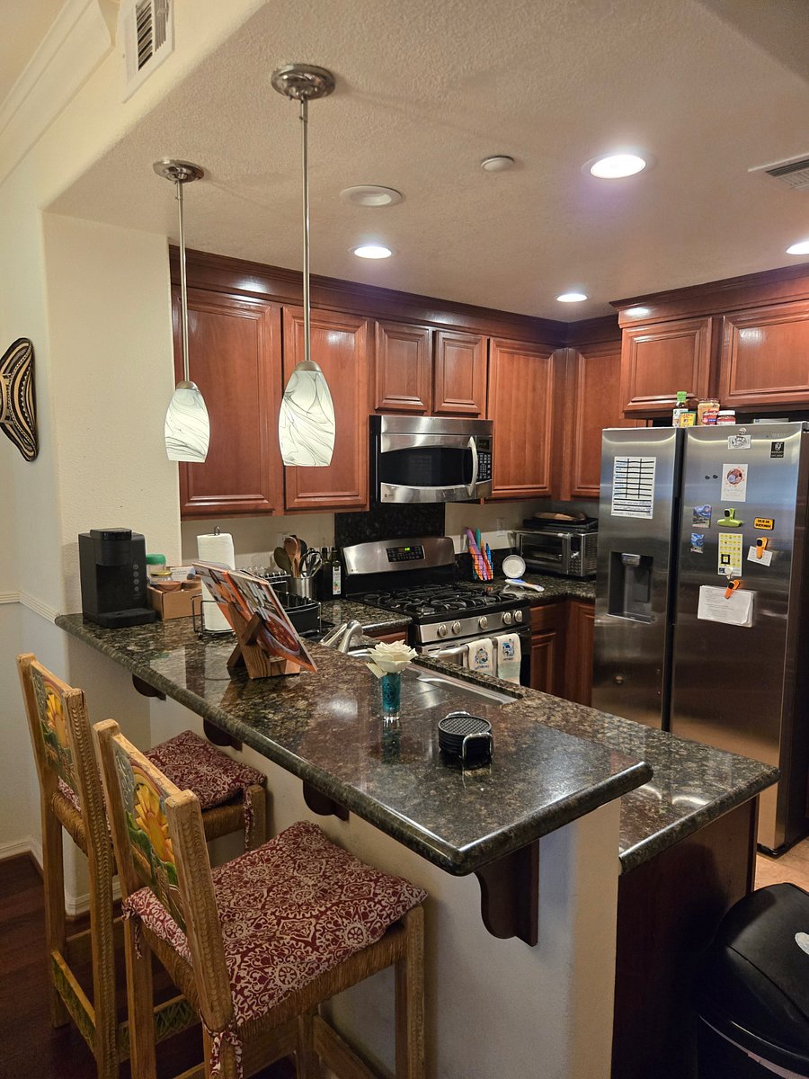 Kitchen bar seating