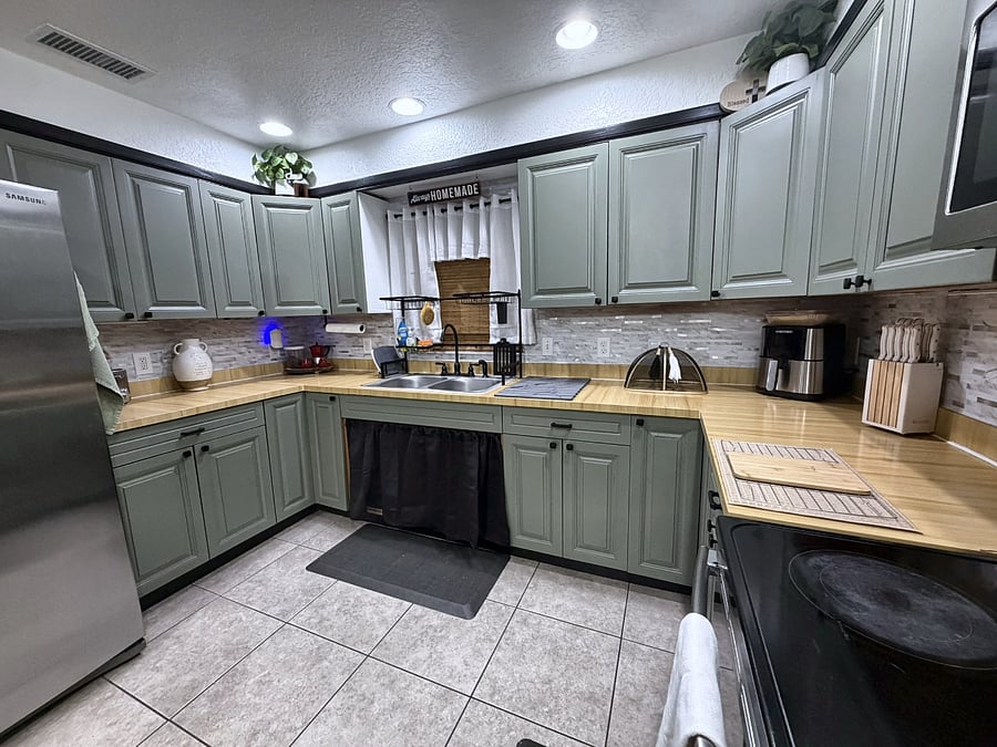 Furnished Finder property 1030822_1 photo 4