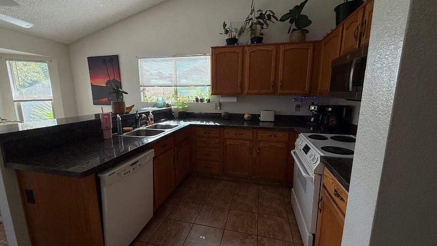 Furnished Finder property 1030857_1 photo 9