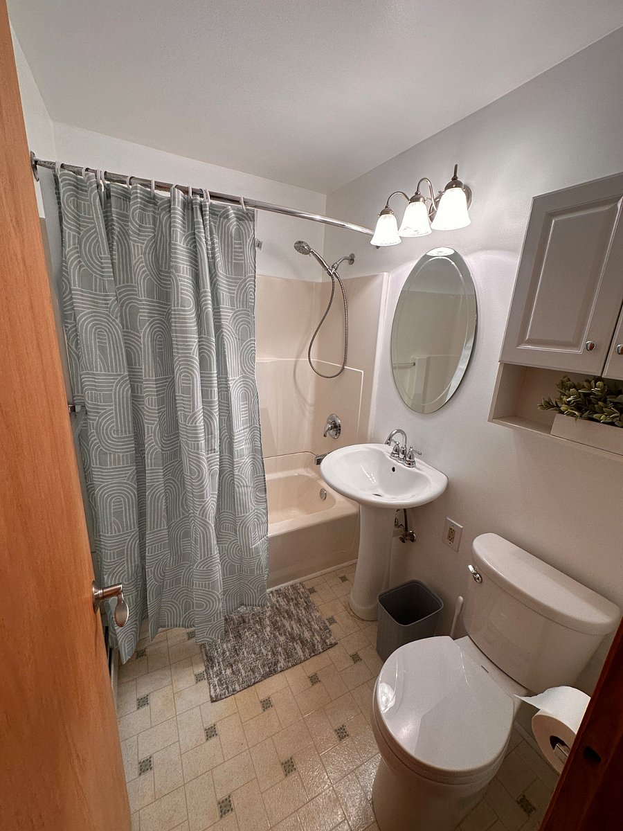 Furnished Finder property 1030868_1 photo 3