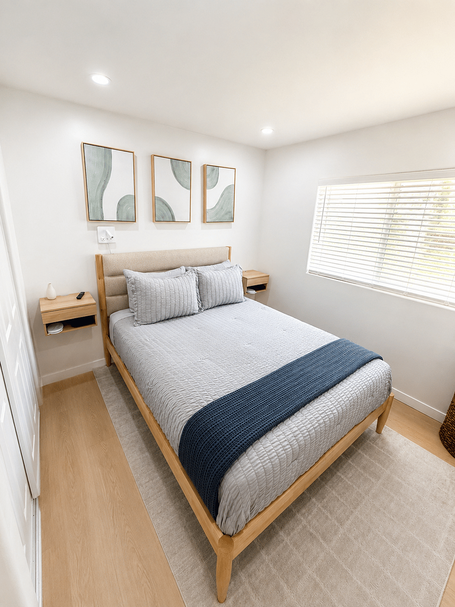 Queen bedroom