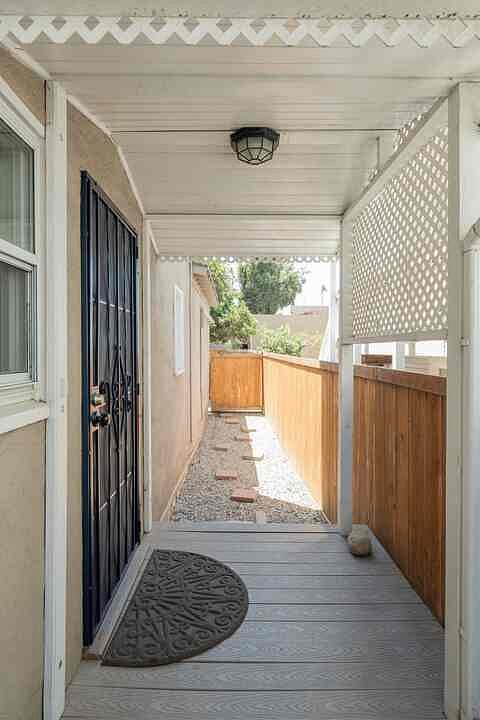 Furnished Finder property 1030928_1 photo 2