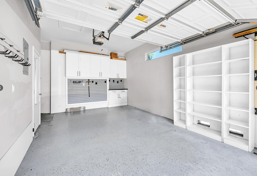 1-car garage
