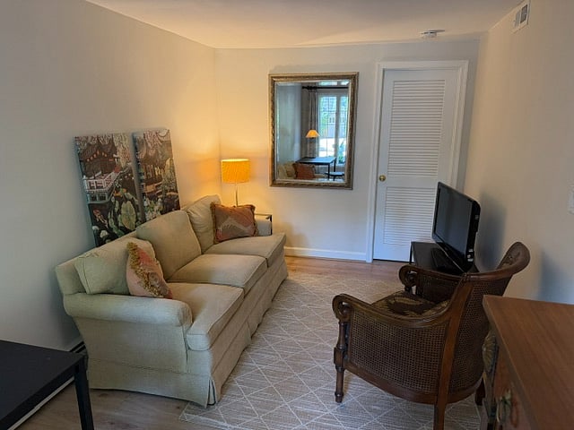 Furnished Finder property 1031025_1 photo 4