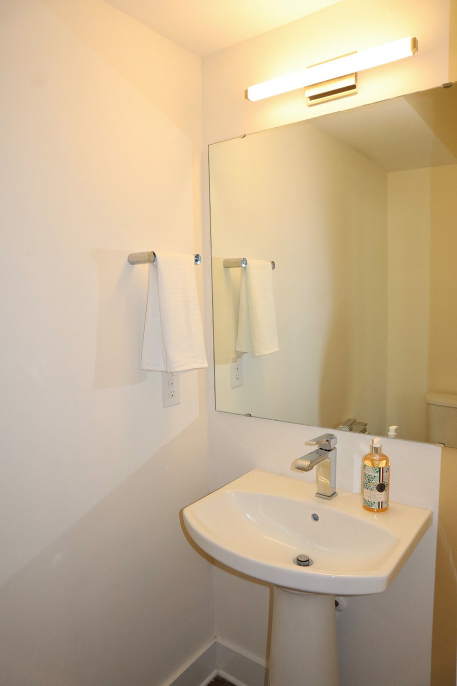 Furnished Finder property 1031069_1 photo 16