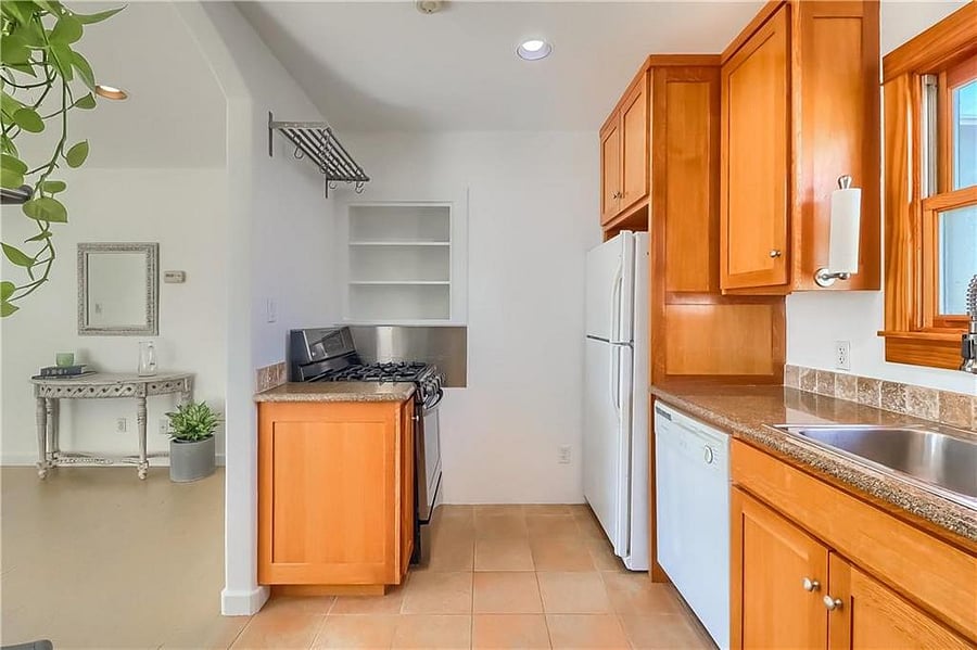 Furnished Finder property 1031099_1 photo 3