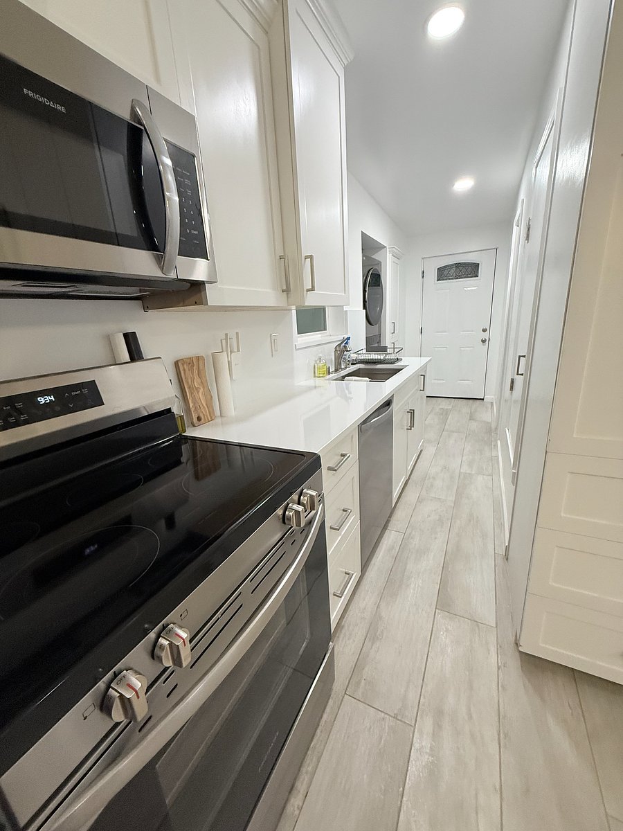 Furnished Finder property 1031111_1 photo 2