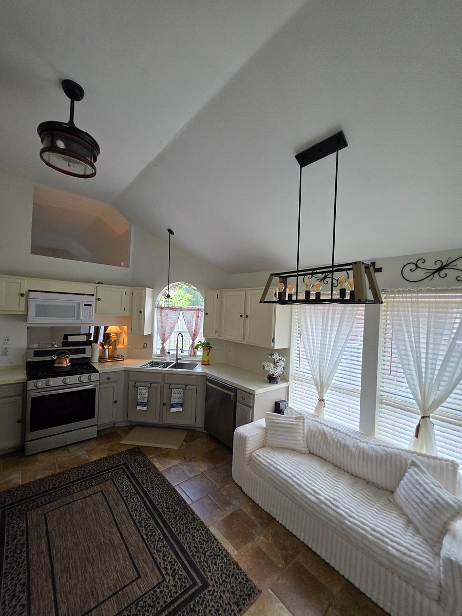 Furnished Finder property 1031125_1 photo 9
