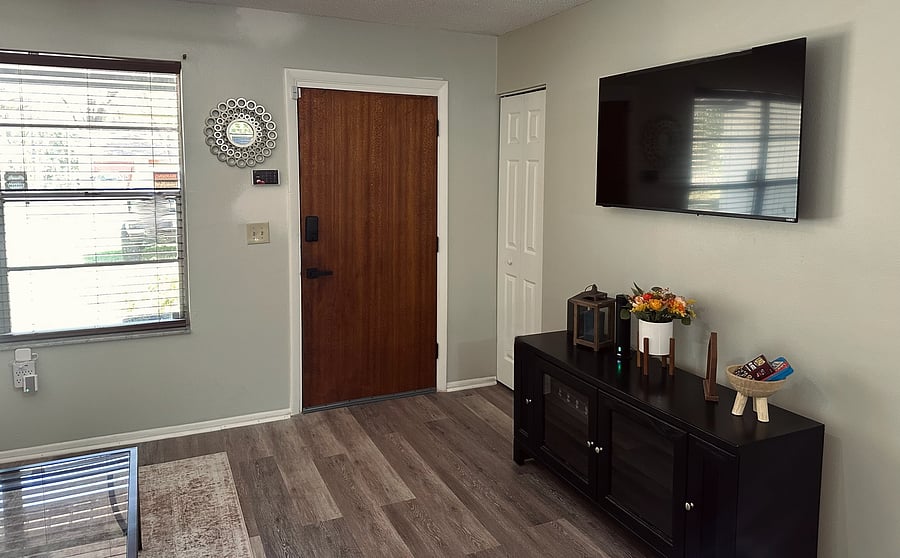 Furnished Finder property 1031128_1 photo 3