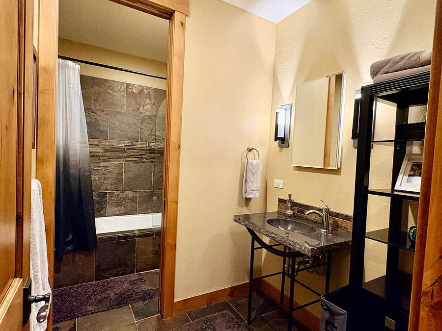 Furnished Finder property 1031154_1 photo 11
