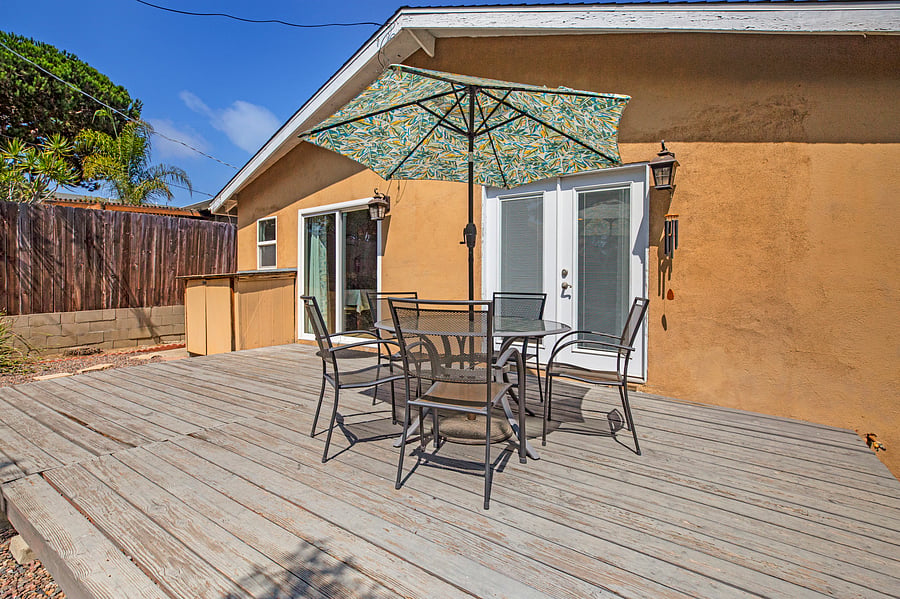 Outdoor sitting & dining area. Permit #str21-1275.