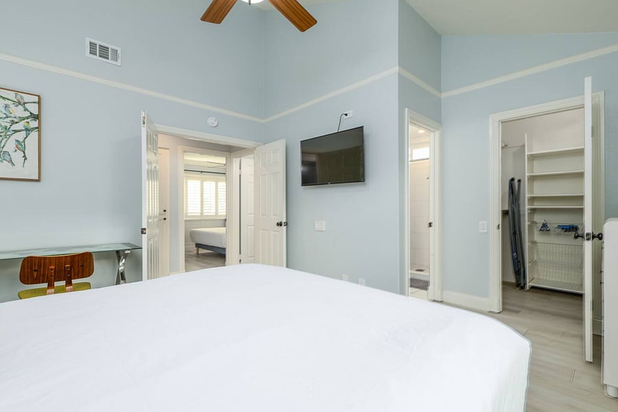 King bed & smart TV in master bedroom