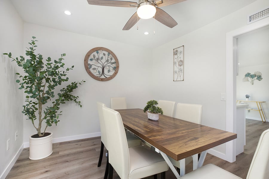 An intimate dining setup for six, surrounded by a peaceful atmosphere and thoughtful details. Perfect for sharing delicious meals, heartfelt conversations, and moments worth remembering.