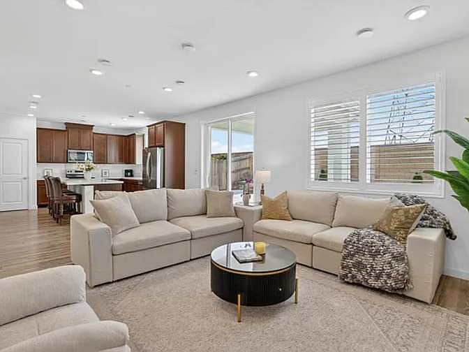 Furnished Finder property 1031309_1 photo 12