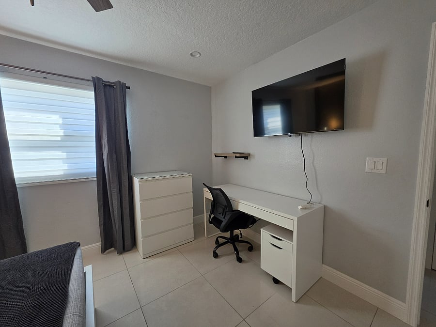 BEDROOM 3