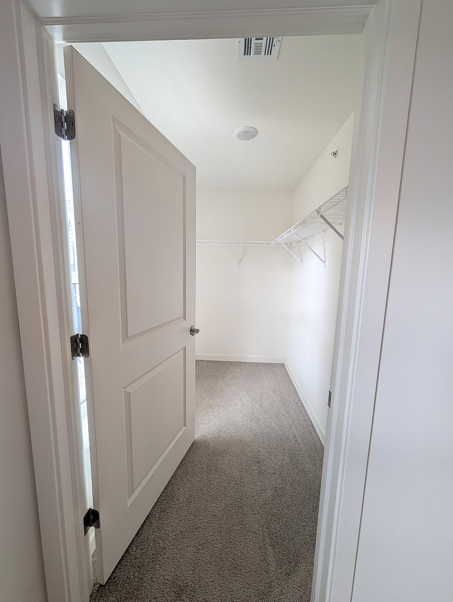 Furnished Finder property 1031351_1 photo 11
